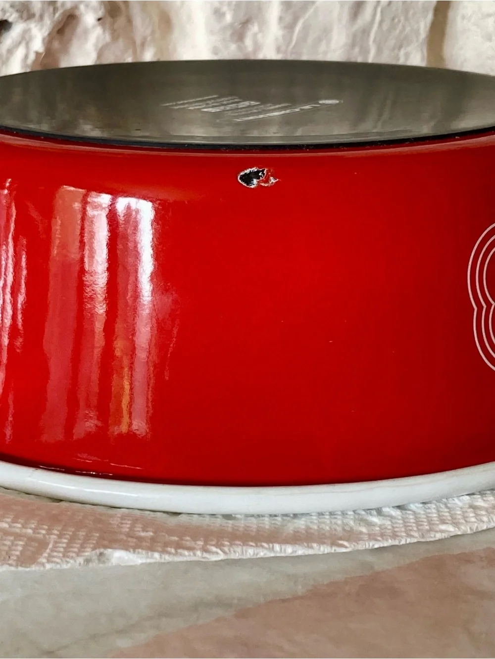 Le Creuset two le